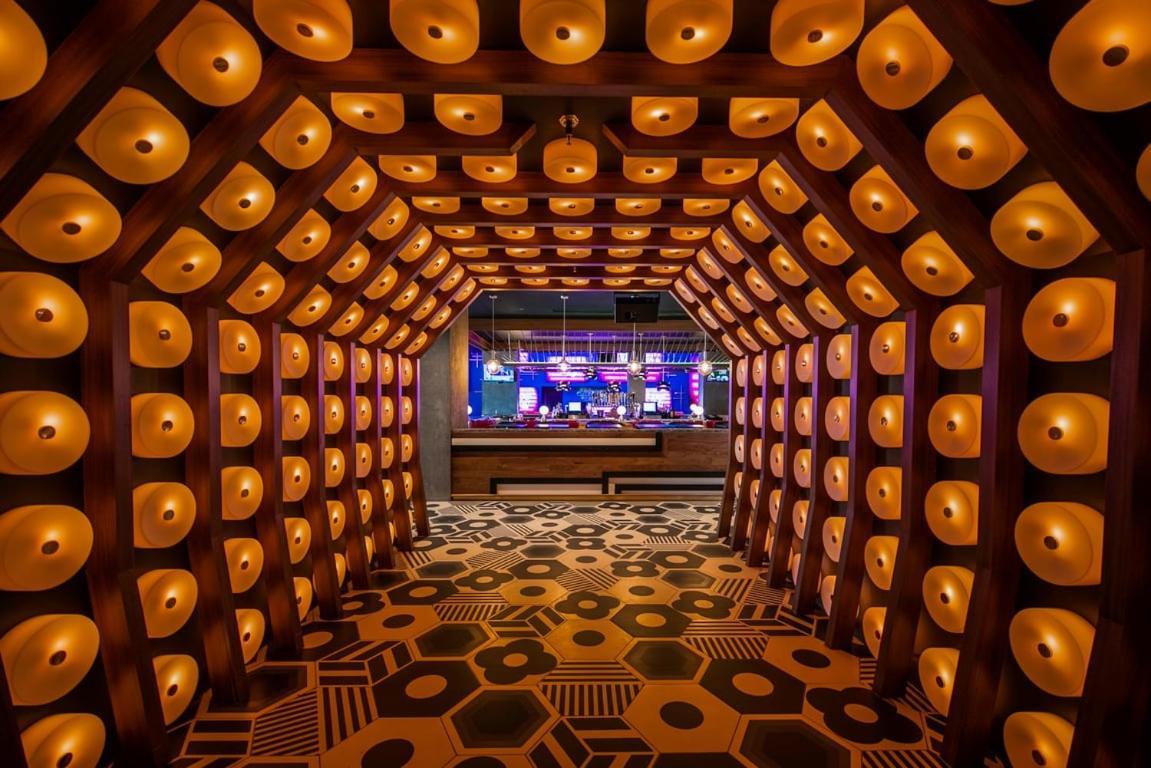 Virgin Hotels Las Vegas By Suiteness Exteriör bild